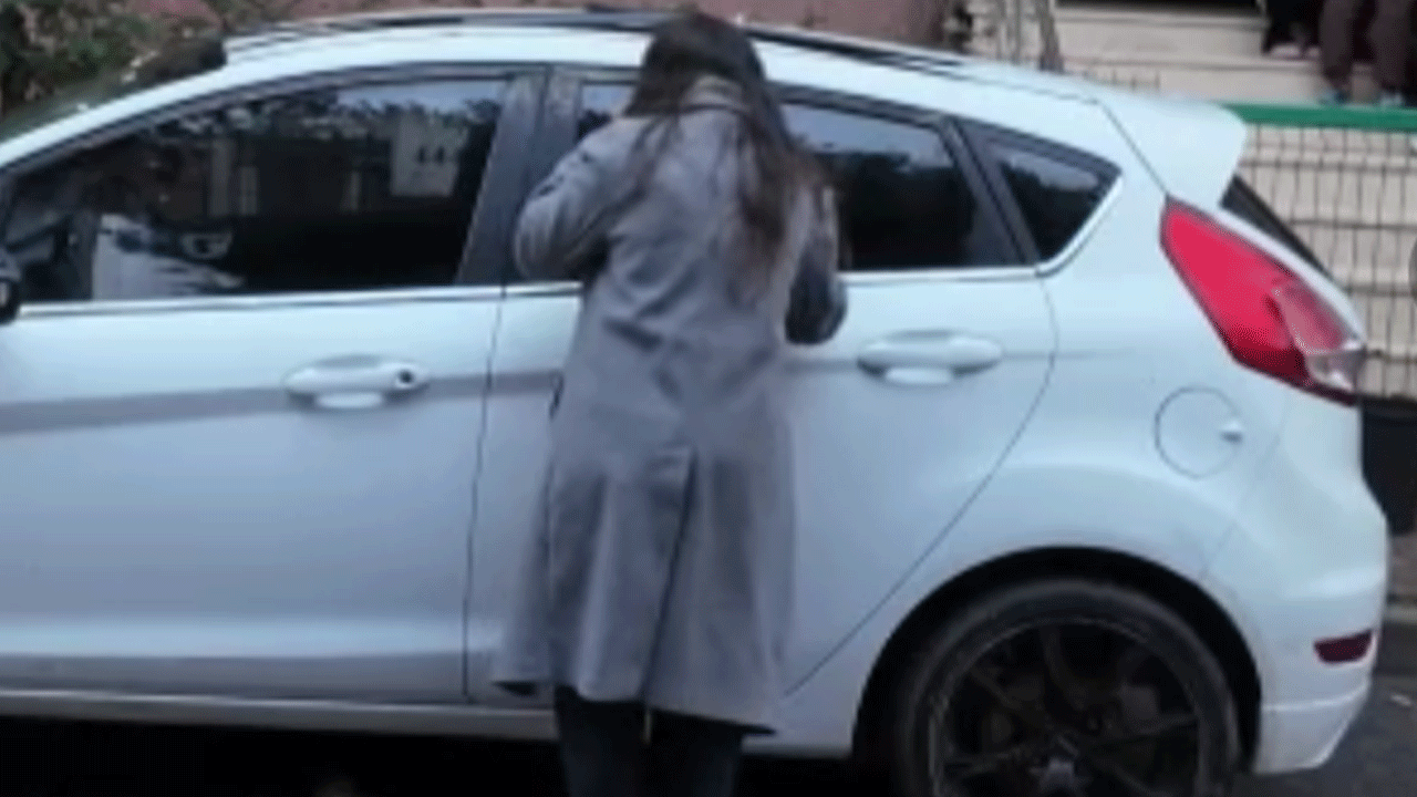 Çekmeköy'de bebeği otomobilde unuttular!