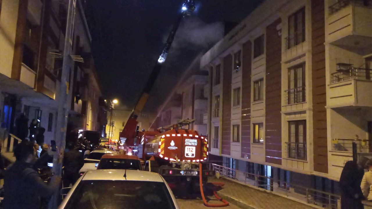 Çekmeköy’de çatı katında panik anları!