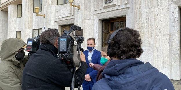 Kısıtlamayı ihlal eden milletvekili istifa edeceğini açıkladı