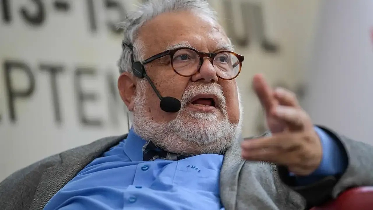 Celal Şengör’den Türk halkına rezil sözler! 