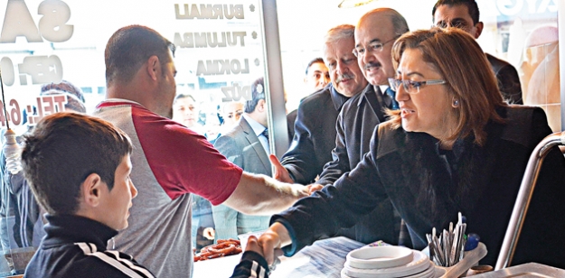 Çelik: Harama el uzatanla mücadele namus borcumuz