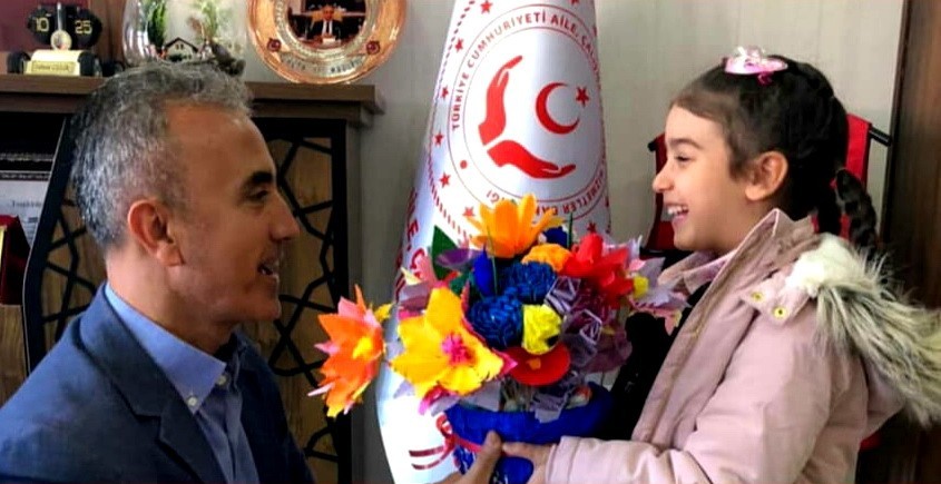 Çelik’in 23 Nisan Ulusal Egemenlik ve Çocuk Bayramı kutlama mesajı 