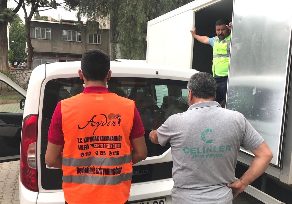 Çelikler Holding, yatırım bölgesindeki ihtiyaç sahiplerini unutmadı 