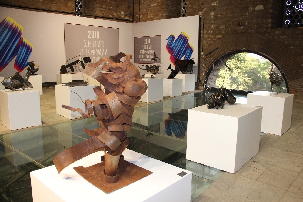 Çelikten sanat eserleri ödüllendirildi 