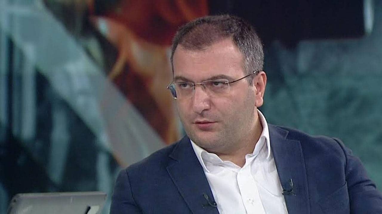 Cem Küçük bir bilgi açıkladı: Şimdi sırada Gezi dosyası ve sırada o var!