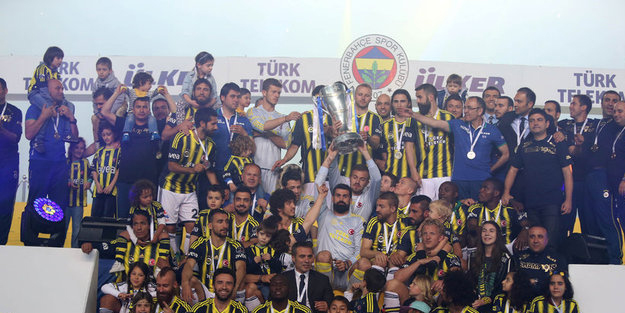 Cem Küçük şöyle dedi: Bana 3. sırada diyerek duyurmuşlardı... Fenerbahçe 'Tuz Yürüyüşü'nü yaptı