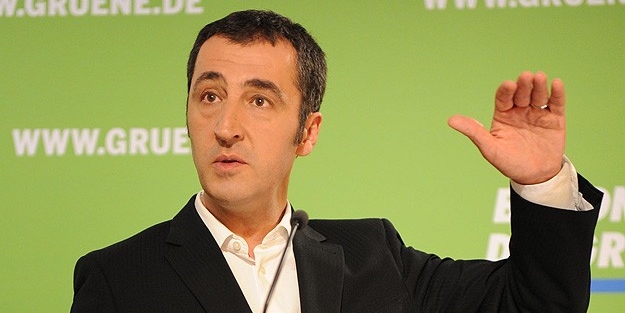 Cem Özdemir'den bir ihanet daha!