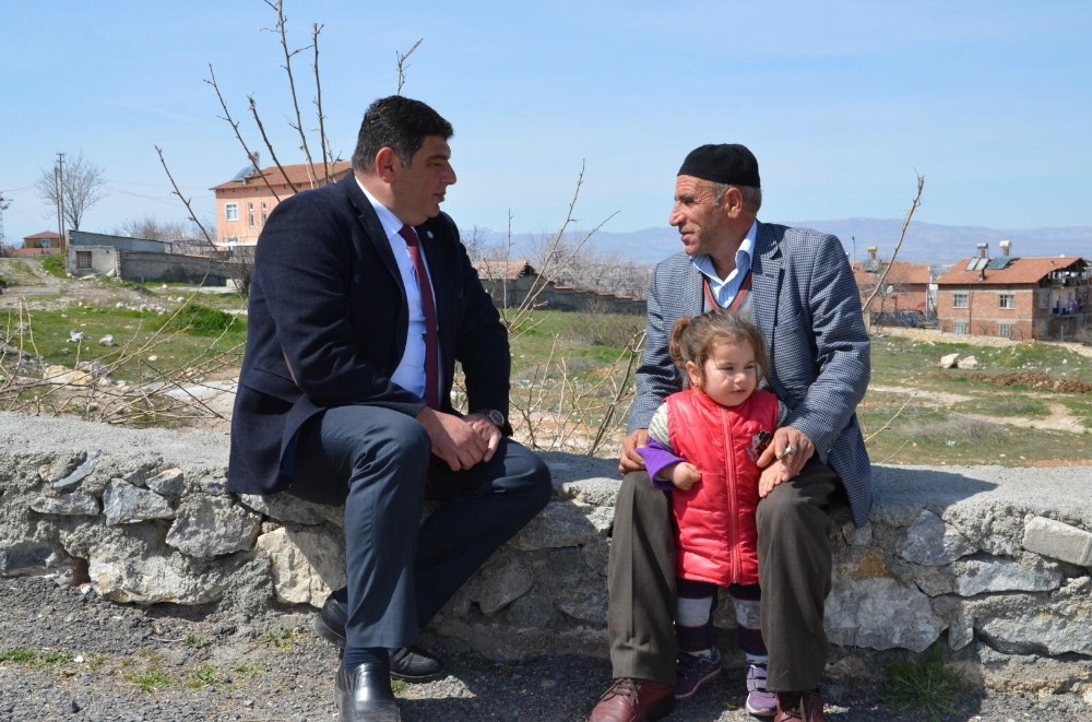 Cem Parlak, seçim çalışmalarına devam ediyor 