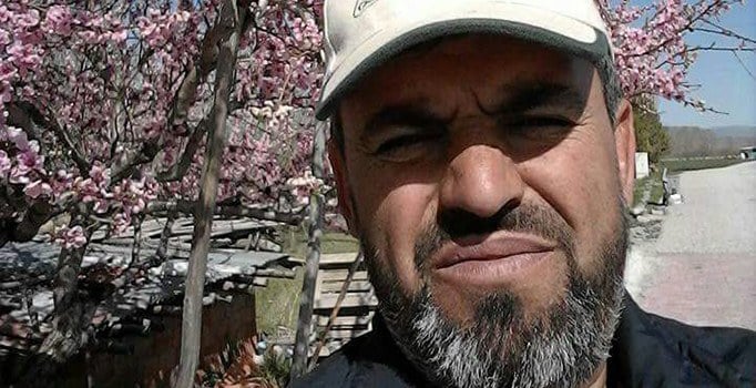 Cemaate namaz kıldırırken kalp krizi geçiren imam öldü