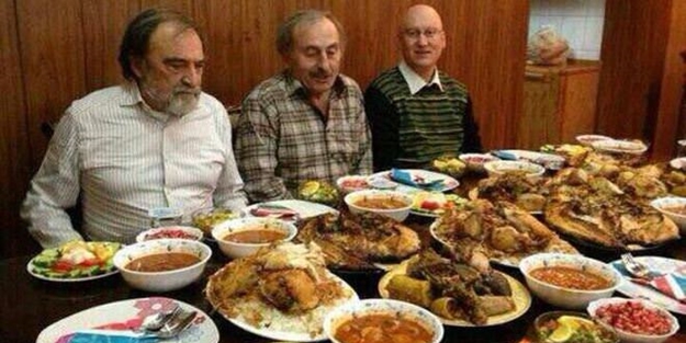 Cemaatin 'mütevazi' iftar sofrası (!)