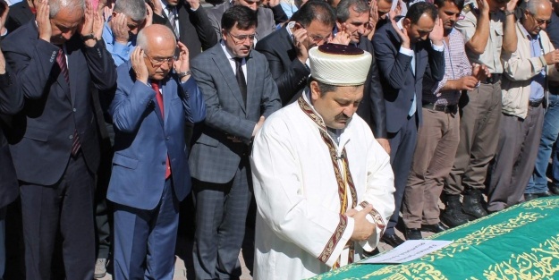 Cemil Çiçek kayınvalidesini kaybetti