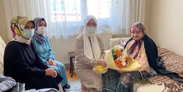 Cemile Nine'yi yalnız bırakmadılar