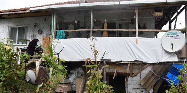 Cenaze evinde balkon çöktü: Çok sayıda yaralı var