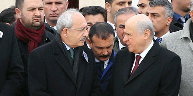 Cenazede dikkat çeken görüntü