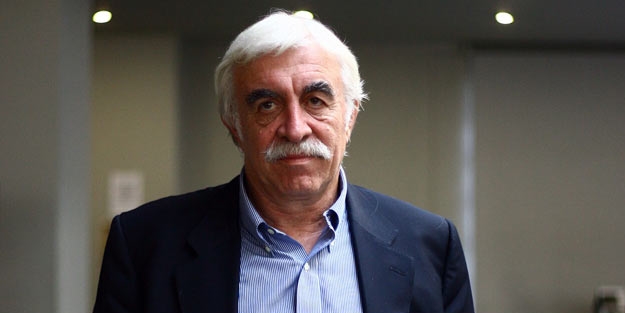 'Erdoğan gidecek' diyordu! Kendi gitti