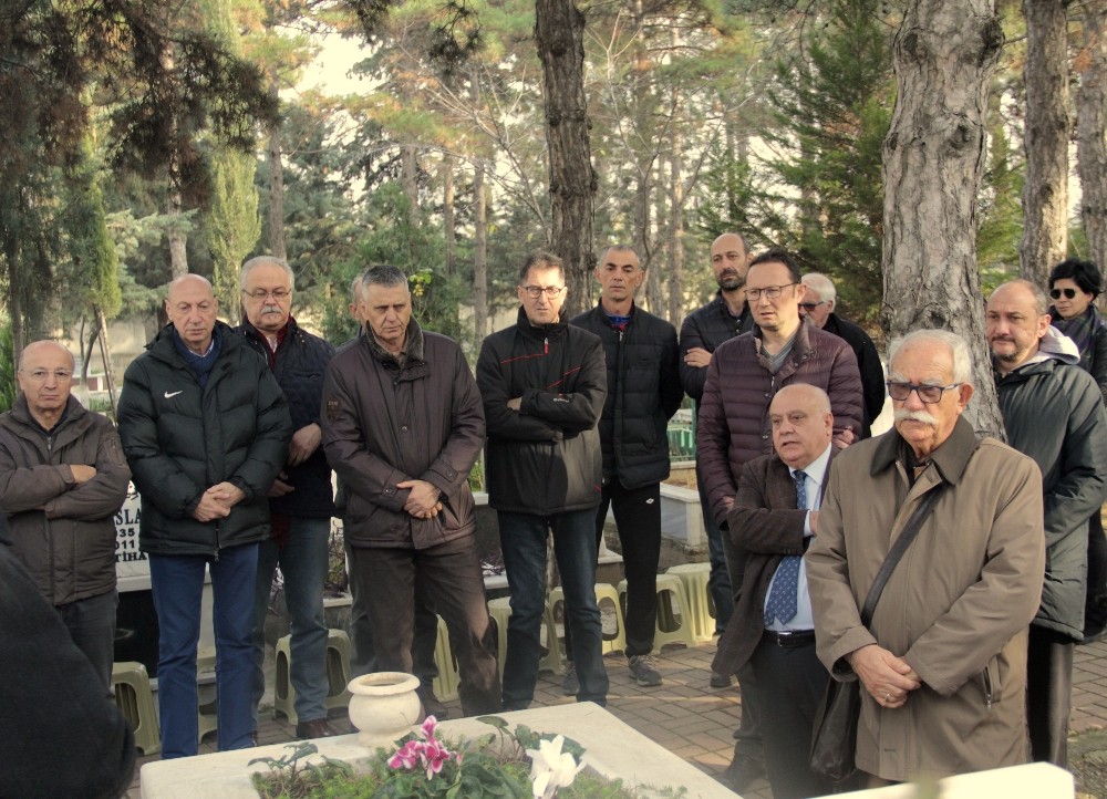 Cengiz Göllü dualarla anıldı 