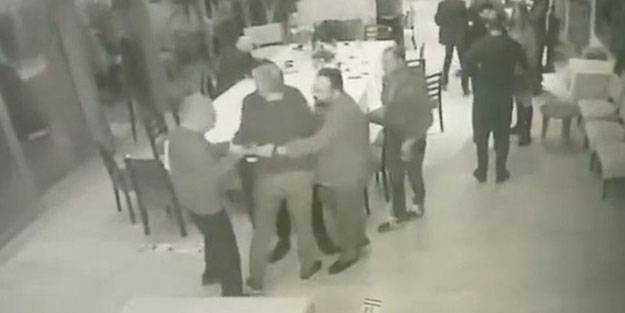 Cengiz Kurtoğlu'ndan bıçaklı saldırı