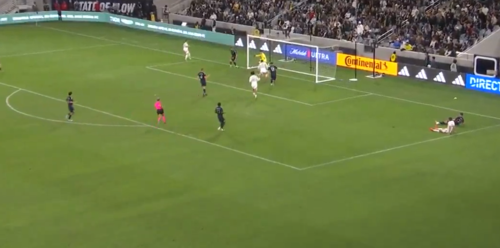 Cengiz Ünder Amerika’da sahne aldı! MLS’te ilk golünü attı