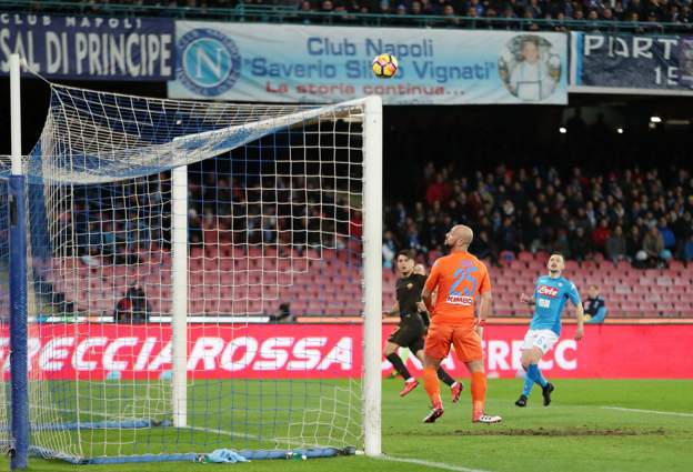 Cengiz Ünder attı Roma, Napoli'yi devirdi!