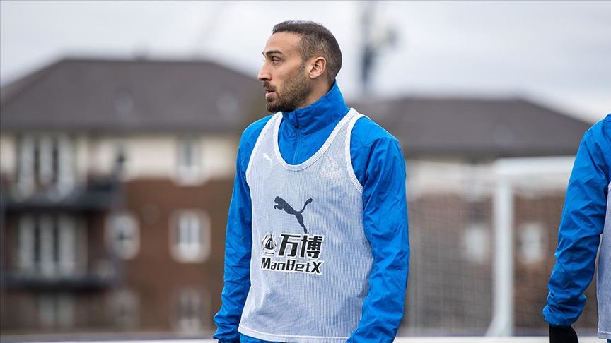 Cenk Tosun Everton'a döndü