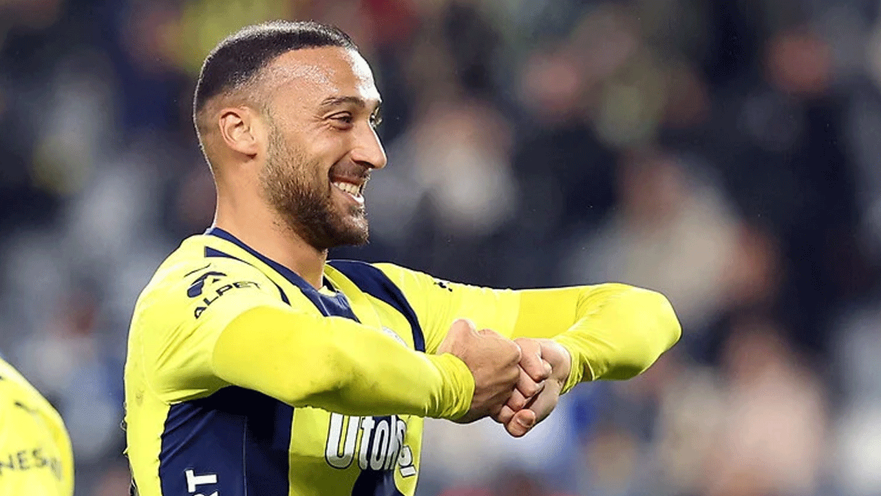 Cenk Tosun Fenerbahçe'de kalacak