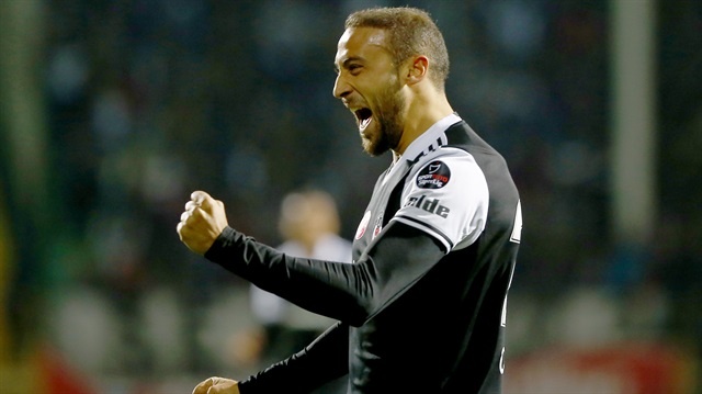 Cenk Tosun'dan derbide 'gol' iddiası