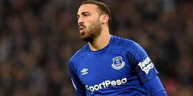 Cenk Tosun'dan iddialı açıklama! Gelecek sezon...