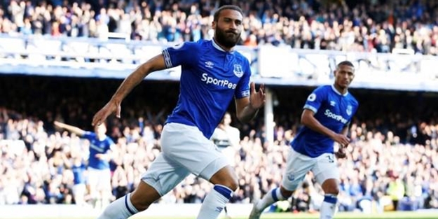Cenk Tosun'dan siftah! Everton farklı kazandı