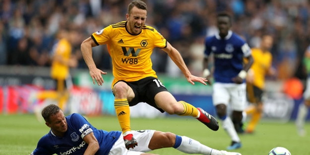 Cenk Tosun'lu Everton evinde yıkıma uğradı