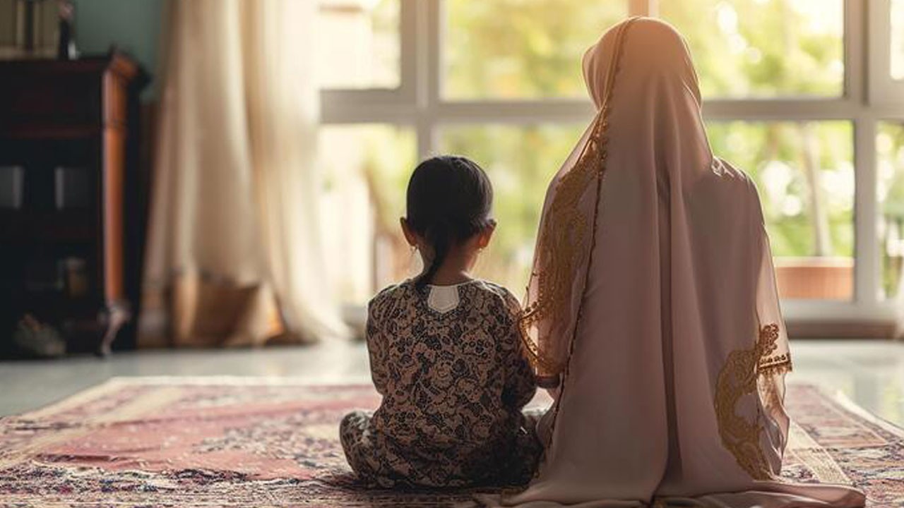 ‘Cennet annelerin ayaklarının altındadır’ Diyanet’ten ders gibi kadınlar günü mesajı