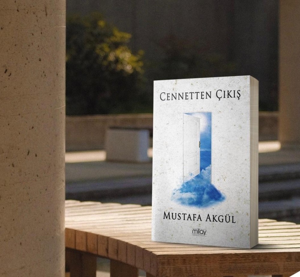 Cennetten Çıkış şiir kitabı raflardaki yerini aldı 