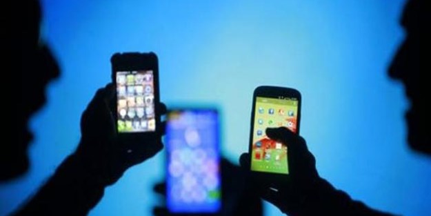 Cep telefonlarında akıl almaz üç kağıtçılık yöntemi