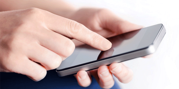 “Cep telefonlarınız ‘Ben buradayım’ diye sinyal yolluyor, her anınız izleniyor”