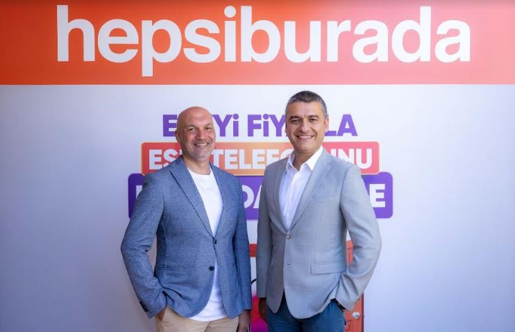  Cep Telefonu Alışverişinde Dünyada Bir İlk: 81 İlde Anında İndirimli Kapıda Değişim