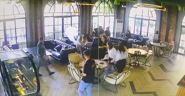 Cep telefonu böyle patladı