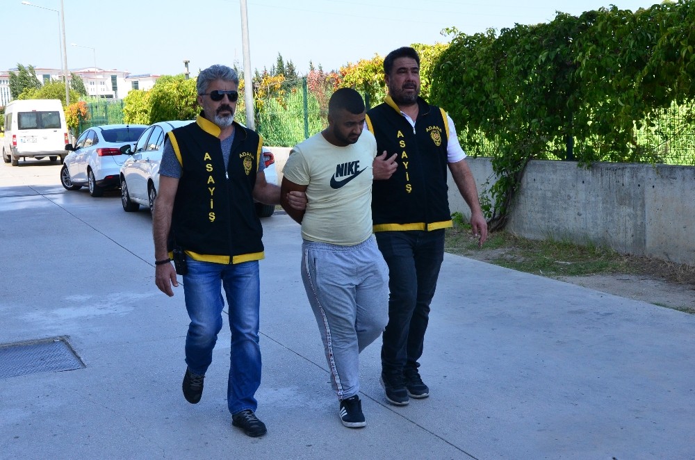 Cep telefonu için dehşet saçan gaspçılar polisten kaçamadı 