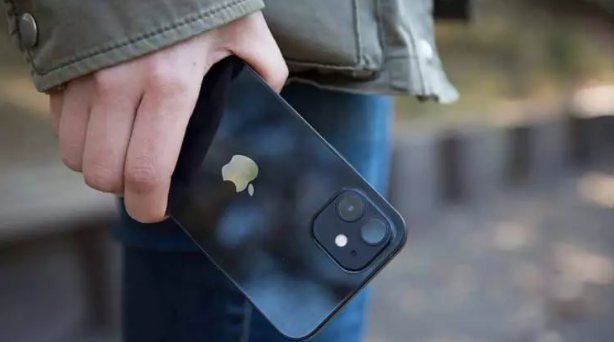 Cep telefonunda rekabet kızıştı! İşte 2023'ün en çok satan 10 telefonu