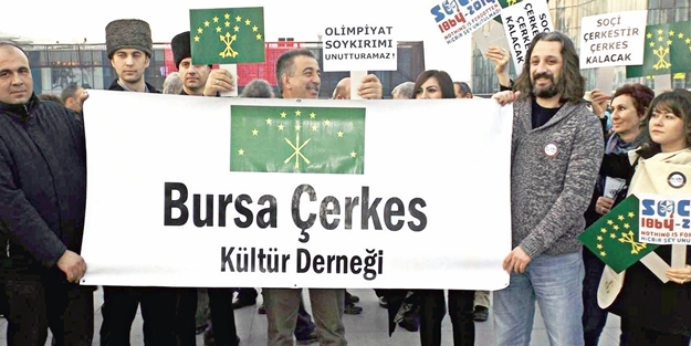Çerkesler’den Soçi protestosu