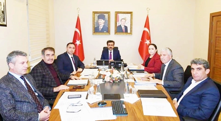 Çermik’te asfaltsız köy yolu kalmayacak 
