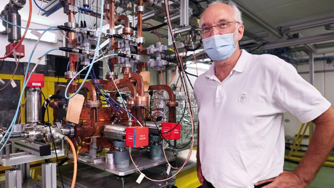 CERN'in parçacık hızlandırıcısı kanser tedavisi için kullanılacak