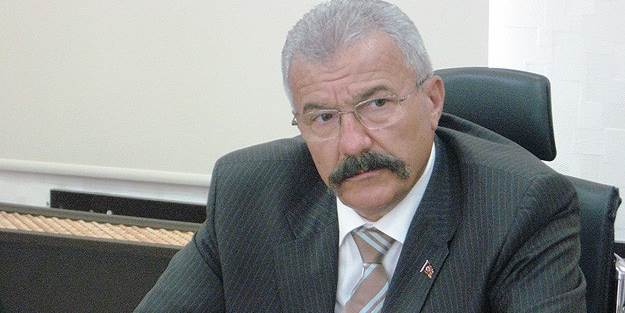 Cerrah ile Yılmazer arasında 'öpücük' kavgası yaşandı