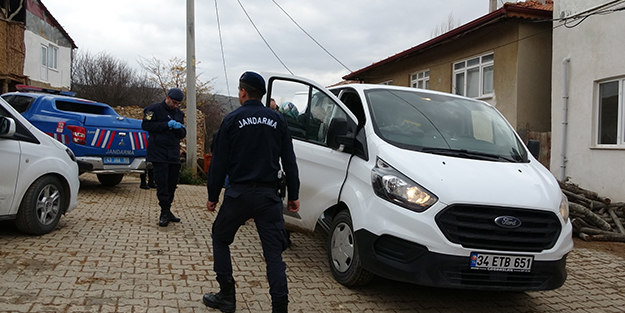 Cesedi parçalanmış halde bulunan kadın toprağa verildi