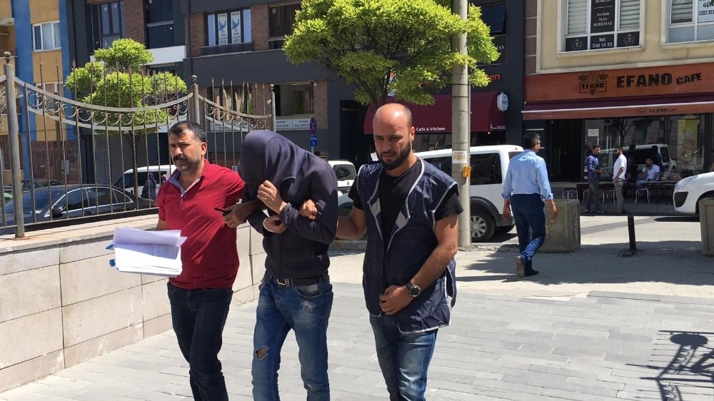 Çeşitli hırsızlık suçlarından aranan 2 şüpheli yakalandı 