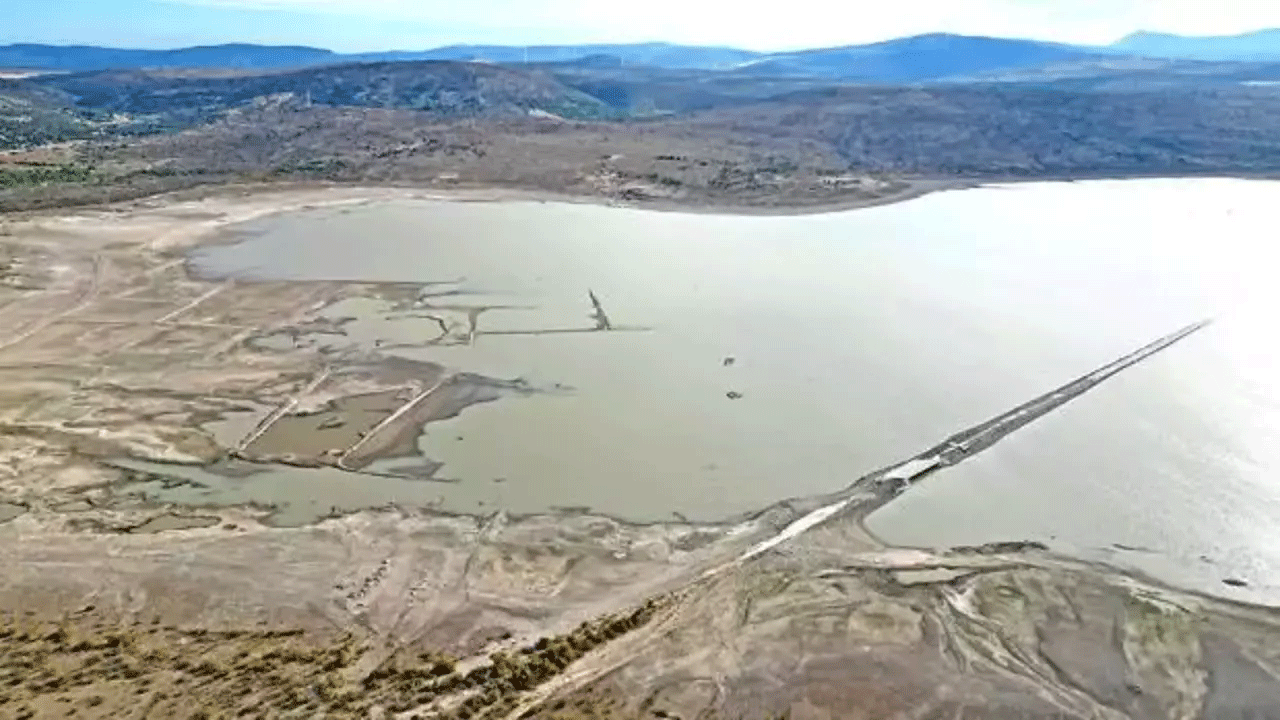 Çeşme için tehlike çanları çalıyor!