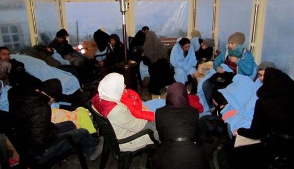 İzmir’de 200 mülteci yakalandı