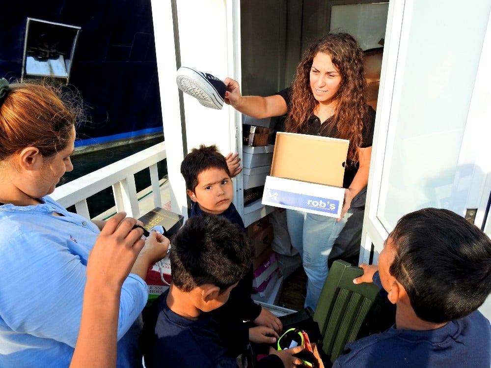 Çeşme’de 266 düzensiz göçmen, iki organizatör yakalandı 