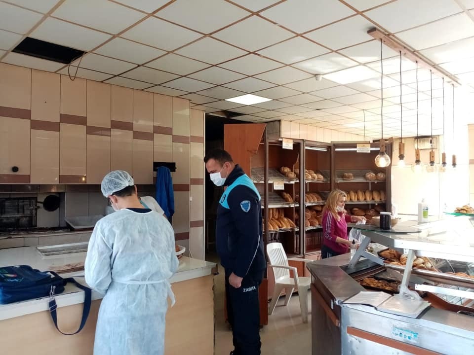 Çeşme’de hijyen denetimleri devam ediyor 