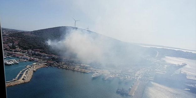 Çeşme'de korkutan yangın