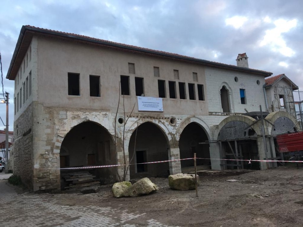 Çeşme’deki Osmanağa Konağında restorasyon yeniden başladı 