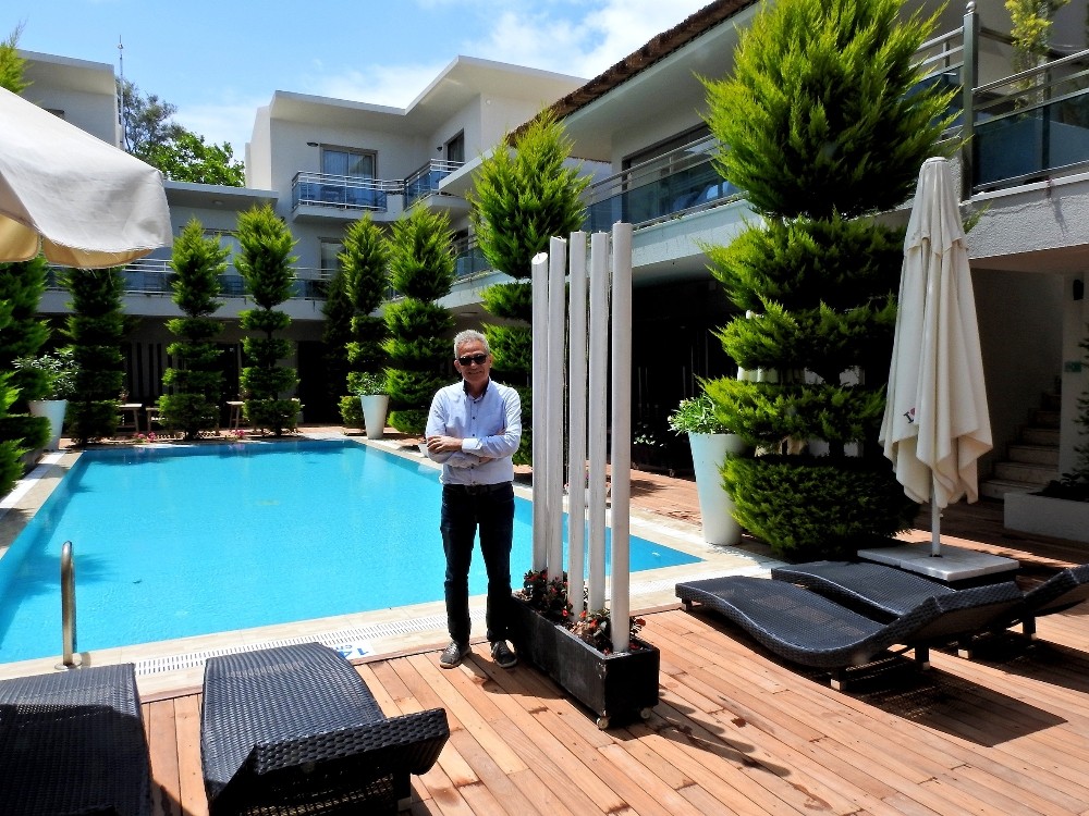 Çeşme’deki oteller sezona hazırlanıyor 